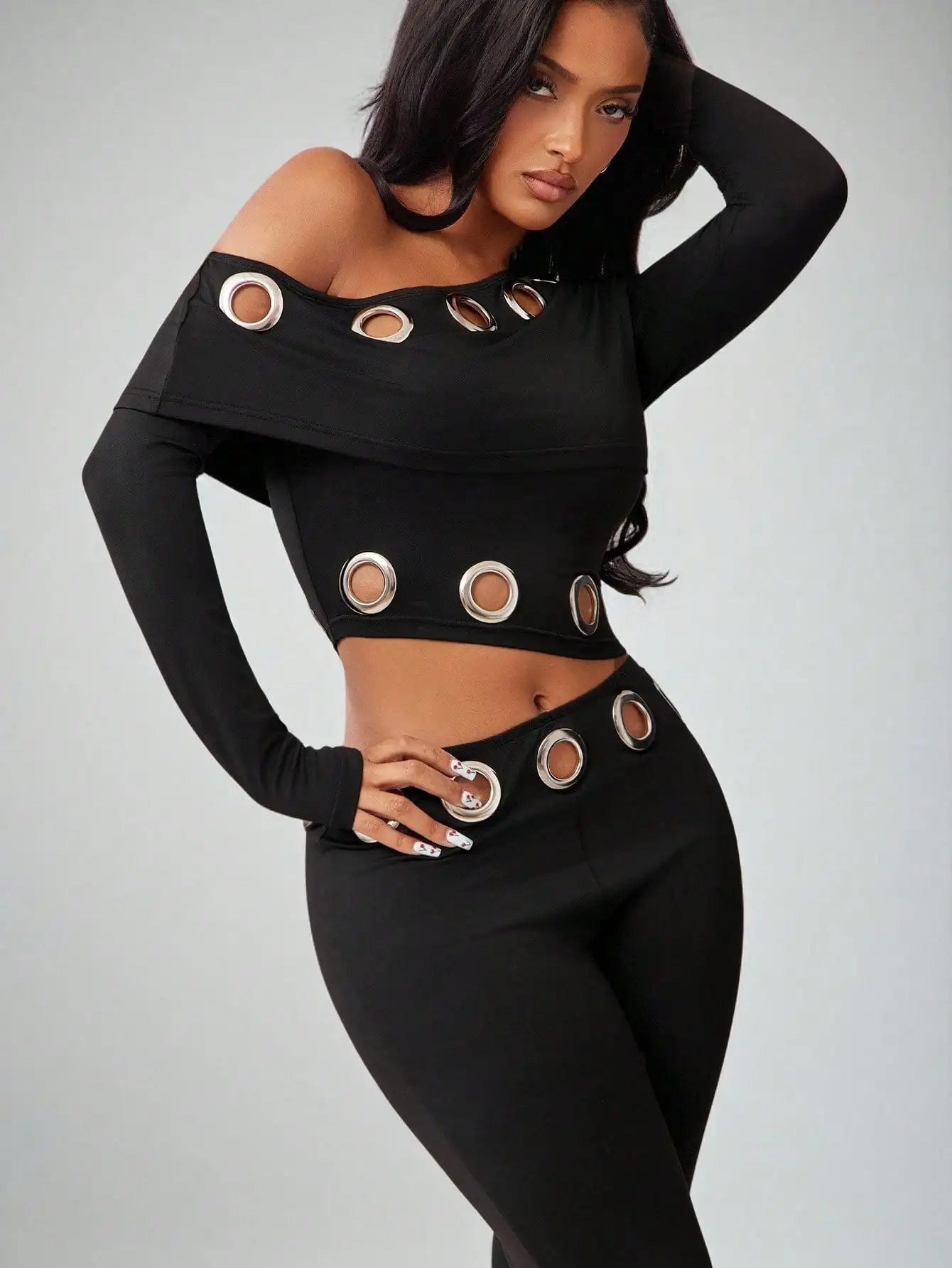 Black Asymmetrical Long Sleeve Top & Low-Waist Pants Set with Metal Grommet Detail - Image 5